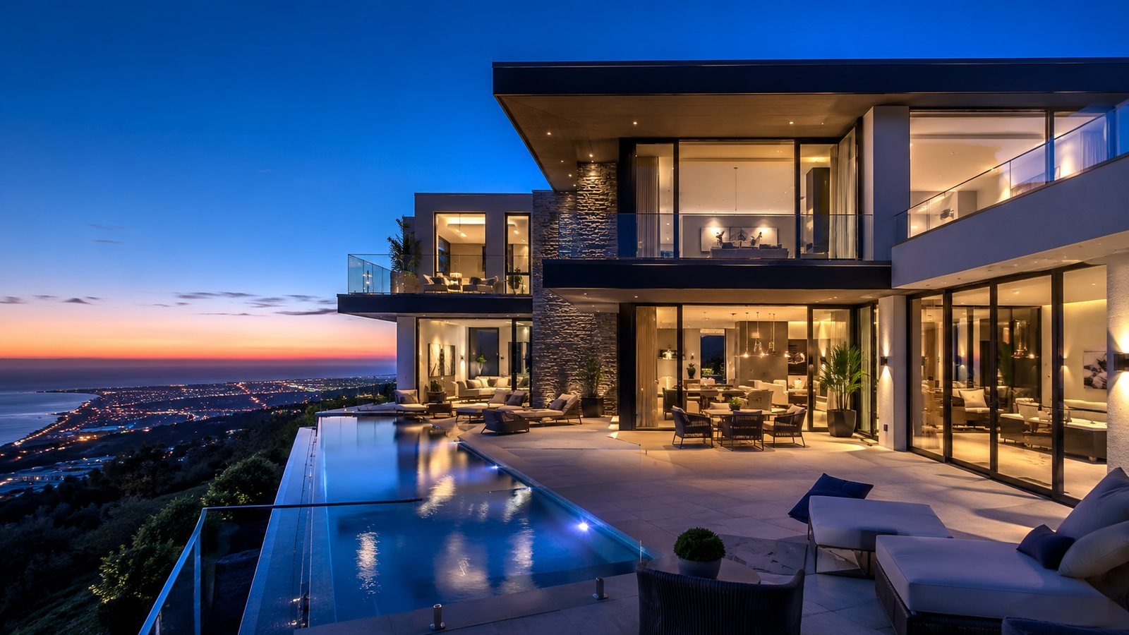Villa contemporaine avec piscine et vue mer